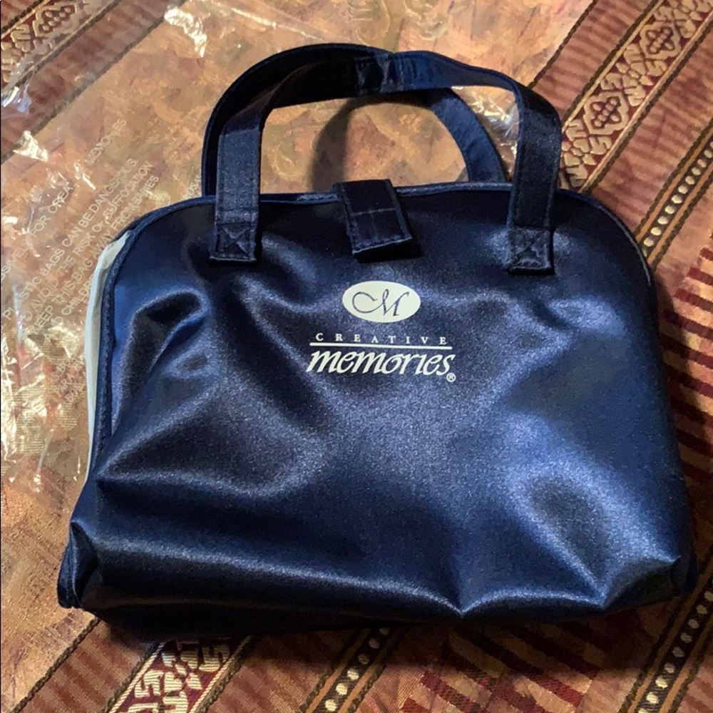 NWT Creative Memories Blue Makeup Bag